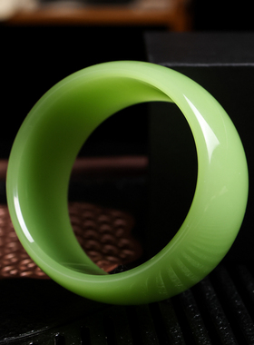 天然和田玉女款加宽手镯