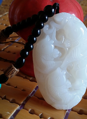 鱼和田玉羊脂玉籽料手把件挂件