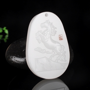 和田玉生肖马挂件白玉马吊坠马到成功牌子天然玉马挂件玉项链坠