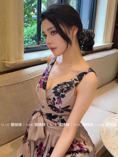 知性复古优雅V领摇曳超大裙摆女士连衣裙印花收腰显瘦长裙 现货