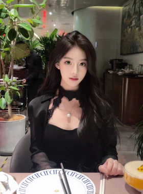 chic上衣甜辣收腰设计感蕾丝花边挂脖吊带背心女内搭显瘦打底衫女