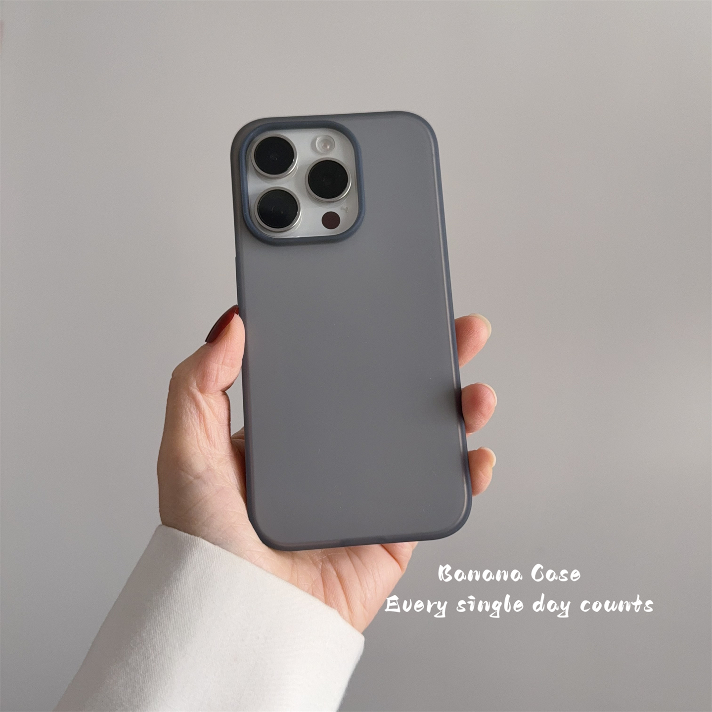 极简风ins冰雾感透黑液态手机壳