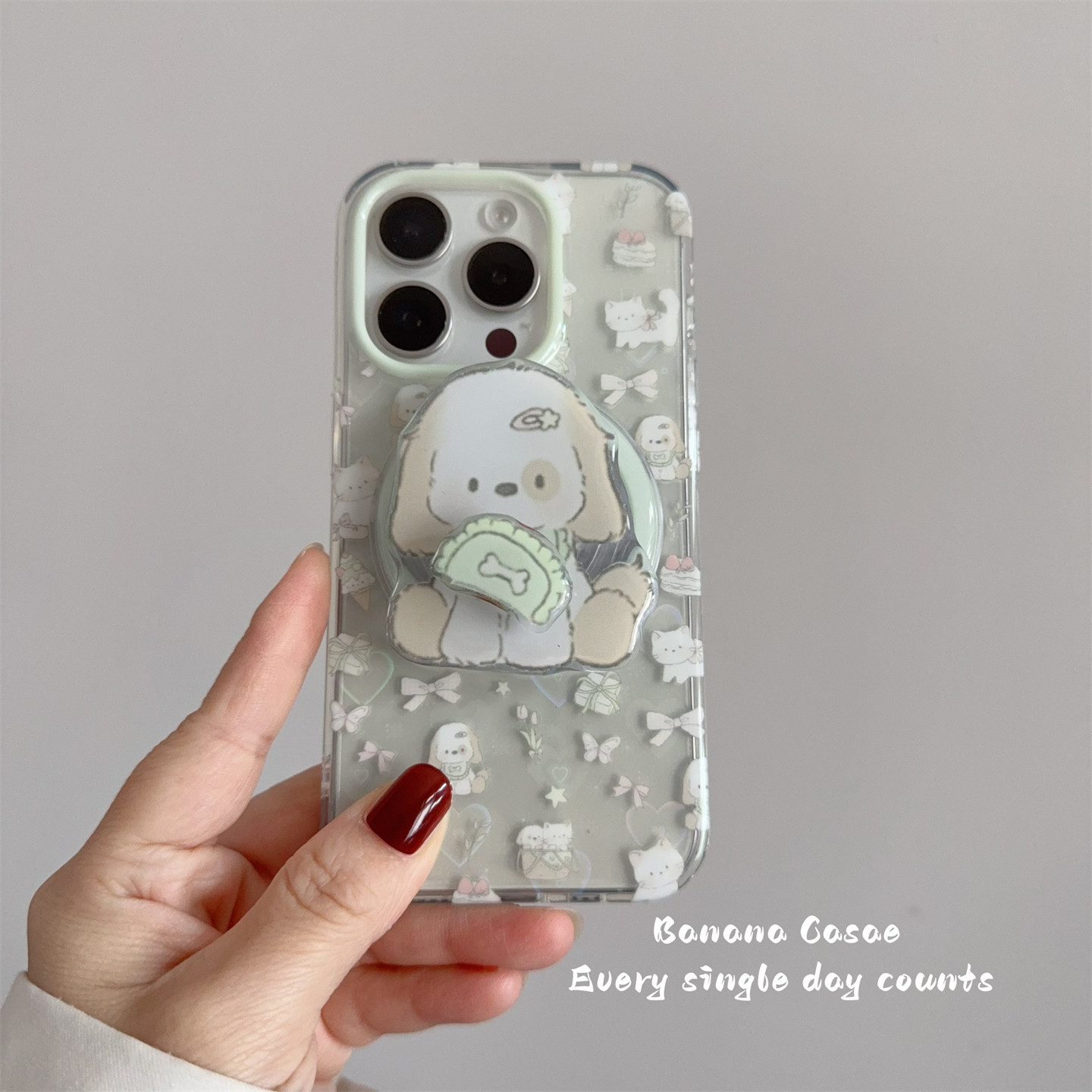 BananaCase韩国ins可爱镭射爱心透绿满屏猫狗适用17promax苹果16pro磁吸手机壳iPhone15狗狗支架14promax硬壳