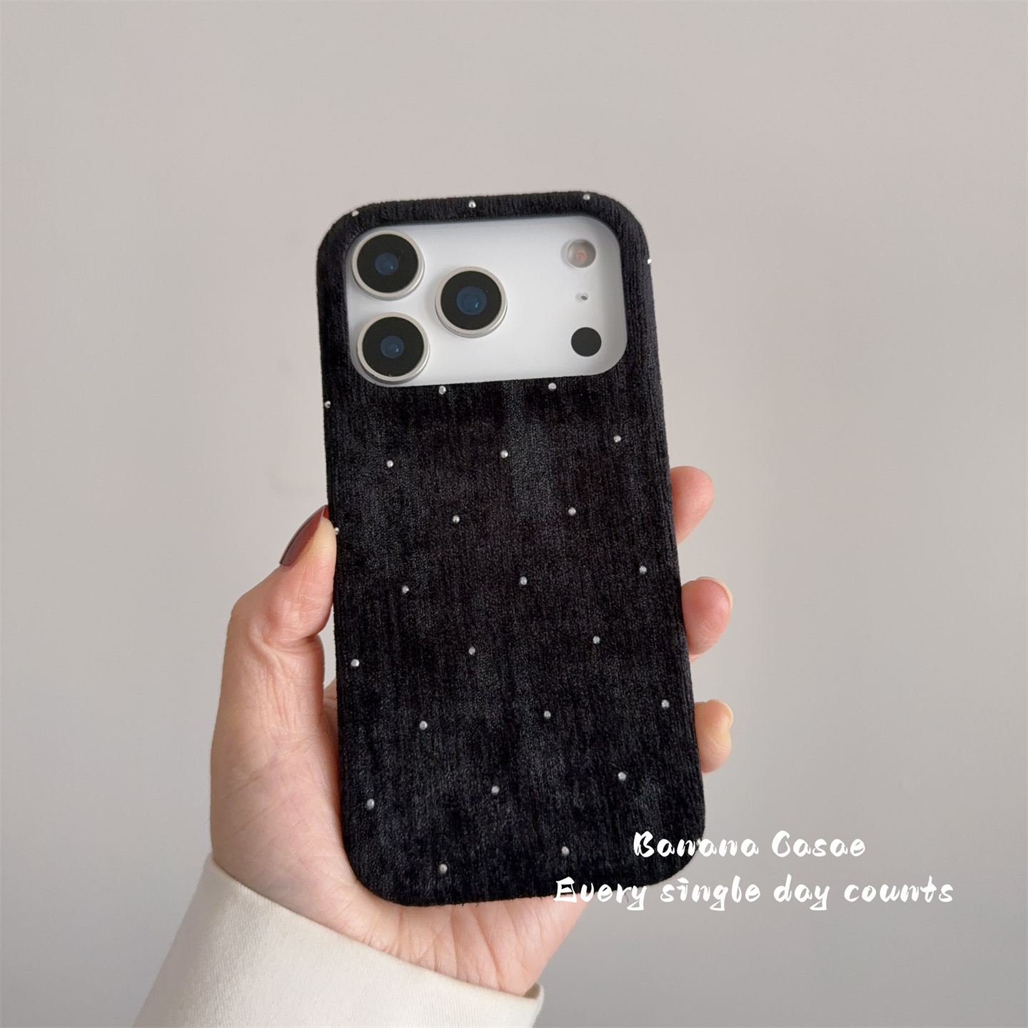 BananaCase秋冬ins黑色满天星丝绒闪钻绒布适用iPhone17苹果16promax手机壳15pro新款17promax防摔13/14pro女