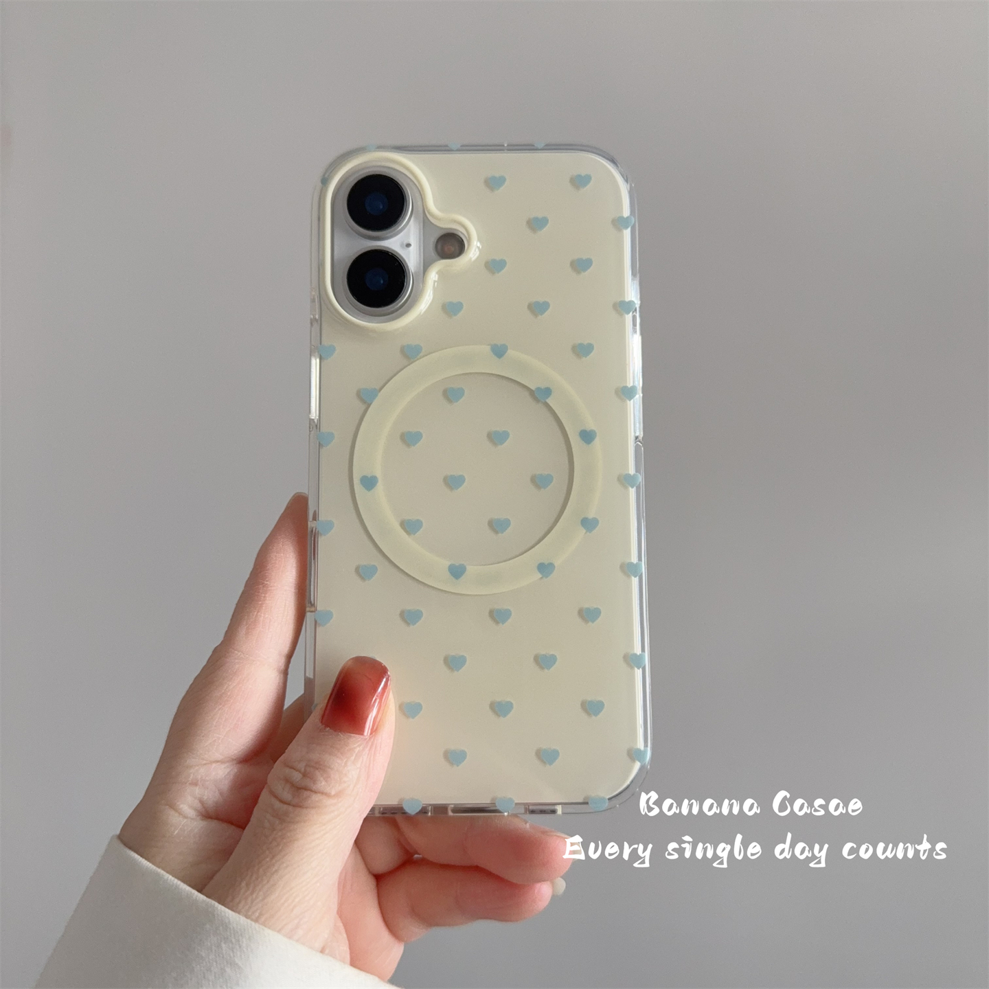 韩系ins淡黄底绿色爱心磁吸硬壳