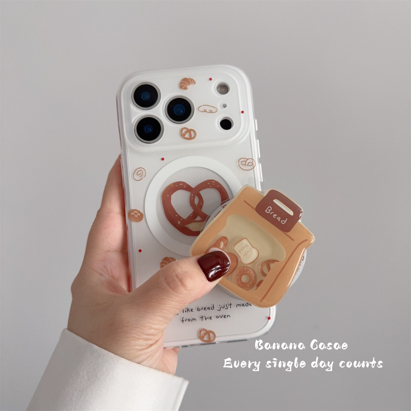 BananaCase小众ins蝴蝶饼干面包二合一磁吸壳适用iPhone17pro手机壳16promax苹果15pro摇摇乐支架14pro硬壳13