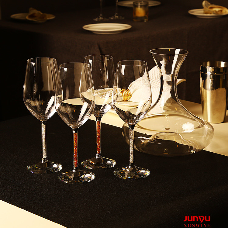 2025新款红酒杯婚礼家用水晶高脚杯香槟杯欧式葡萄酒刻字礼物盒装