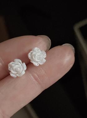 小众山茶花耳钉气质百搭