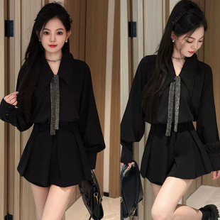 百褶半身裙两件套 衬衫 巨好看早秋穿搭一整套时尚 双层领配领带长袖