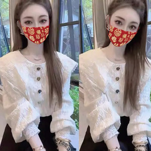法式蕾丝拼接娃娃领衬衫女秋季欧货时尚洋气减龄提花刺绣甜美小衫