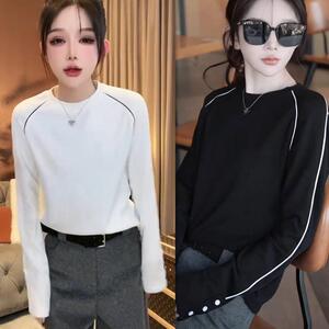 高级感撞色边条三粒扣圆领长袖T恤女冬洋气百搭显瘦减龄内搭上衣