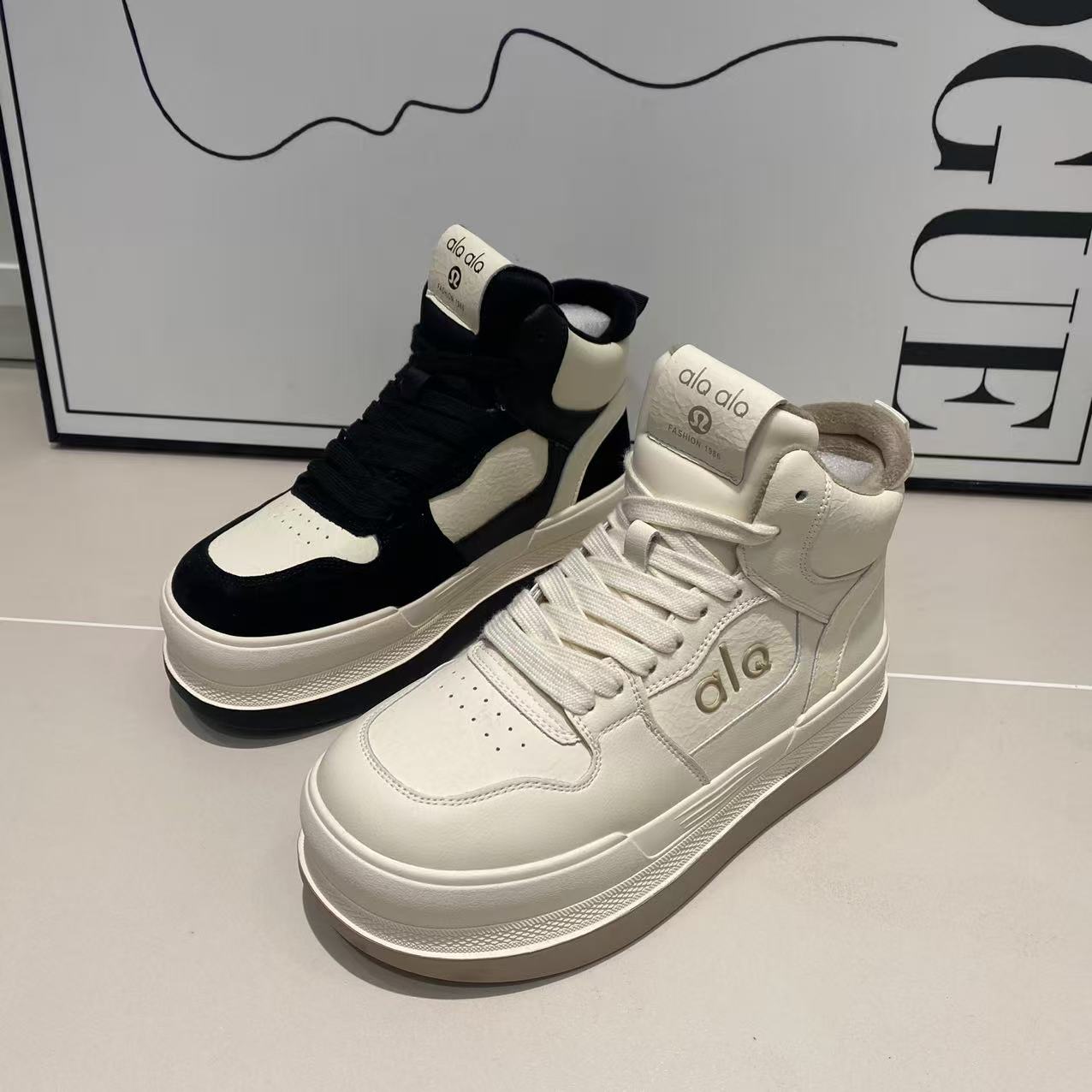 真皮高帮小白鞋女款冬季加棉舒适百搭时尚休闲板鞋系带防滑底女鞋