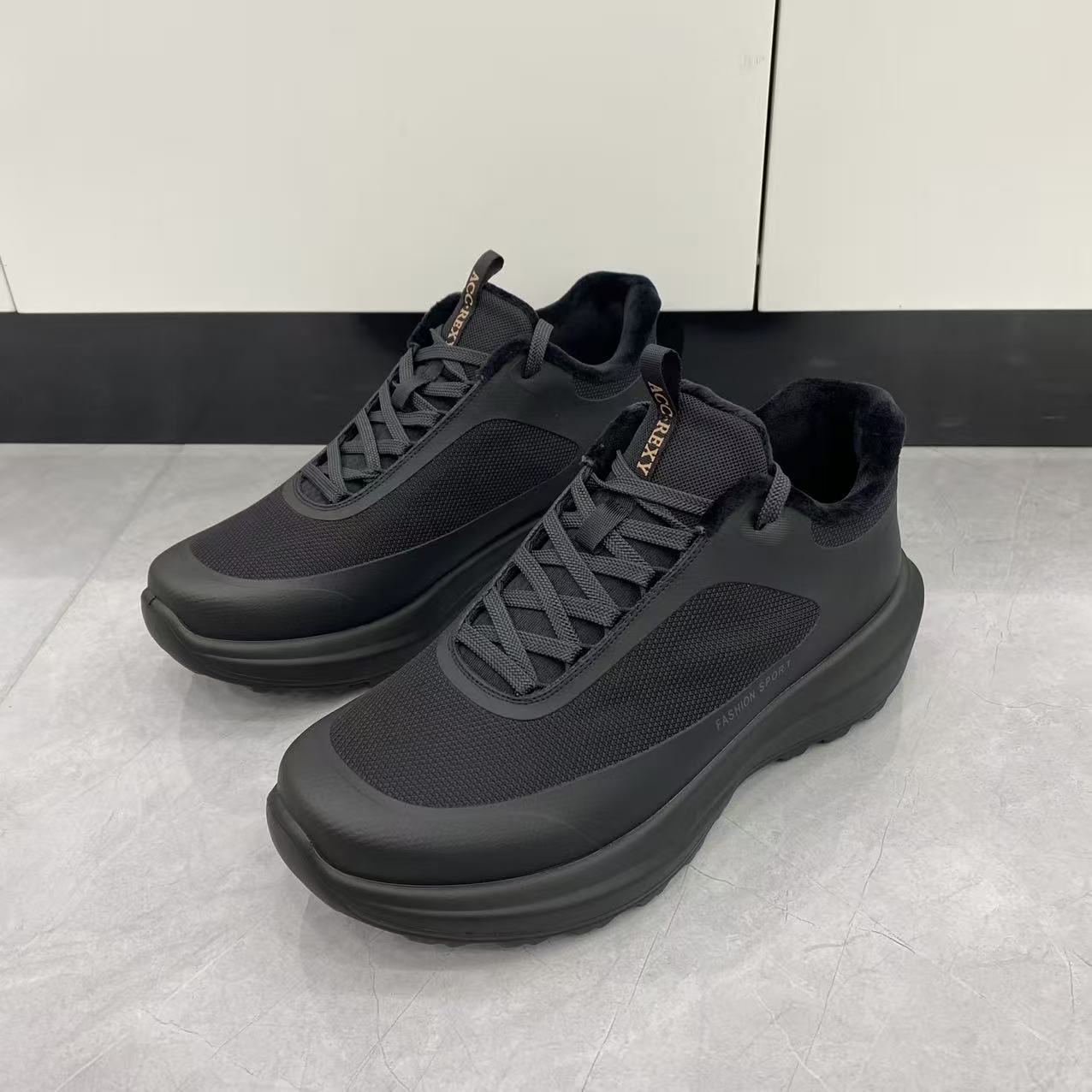 2025秋冬新款男款平底加棉老爹鞋时尚百搭休闲男鞋男款加绒运动鞋