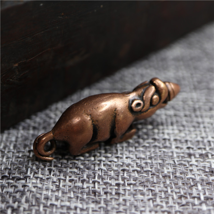 西藏黄财神手托吐宝鼠吊坠纯铜