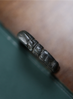 包老精品传世皮壳西藏天铁托甲件文玩杵戒多吉杵戒面戒指环饰品