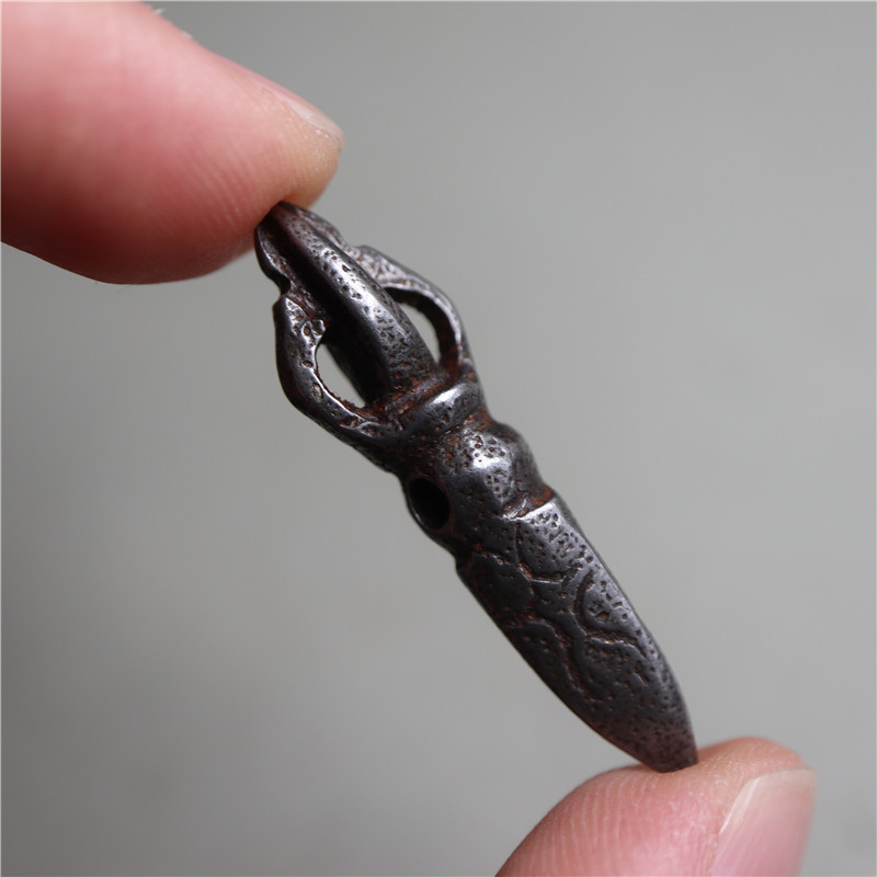 西藏民手工寒铁雕金刚杵普巴橛随身包挂吊坠护身文玩diy项链吊饰