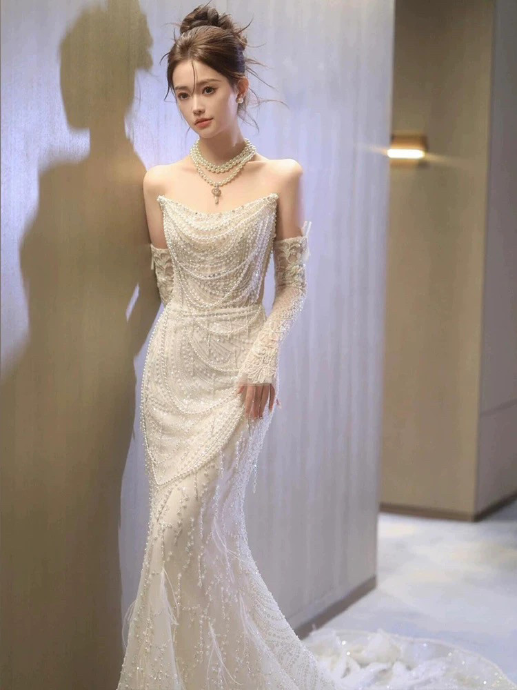 【出租】白色礼服含袖子蕾丝珍珠链条显瘦高级感新娘结婚订婚晨袍