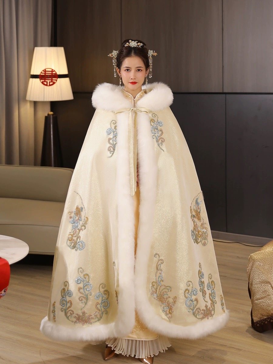 【出租】金色秀禾服披风婚礼斗篷中式披肩秋冬季加厚夹棉大毛领帽,女装/女士精品,秀禾服,淘宝优惠券,粉丝福利购,淘宝优惠卷