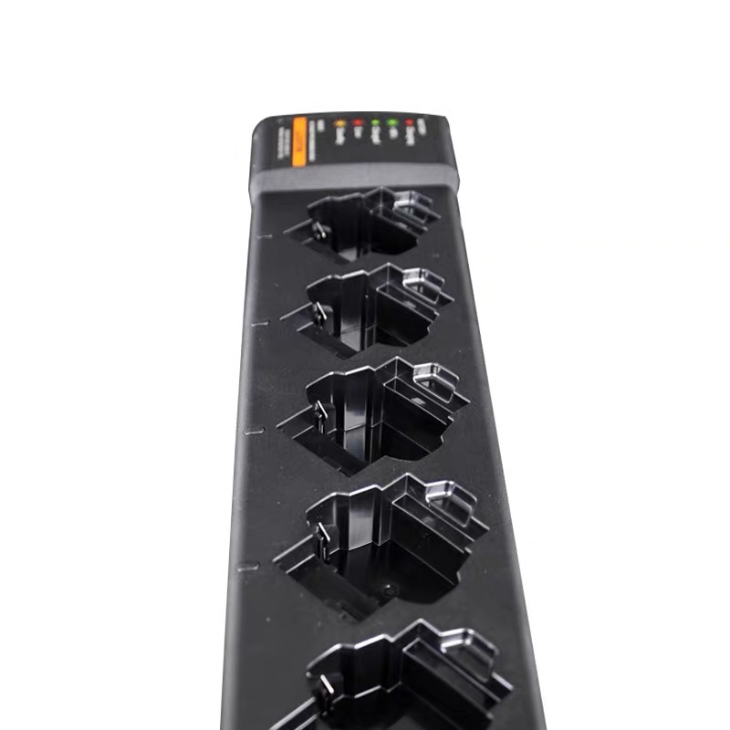 摩托罗拉PMLN6692 六联充适配摩托SL1K SL2K对讲机快速智能对讲机