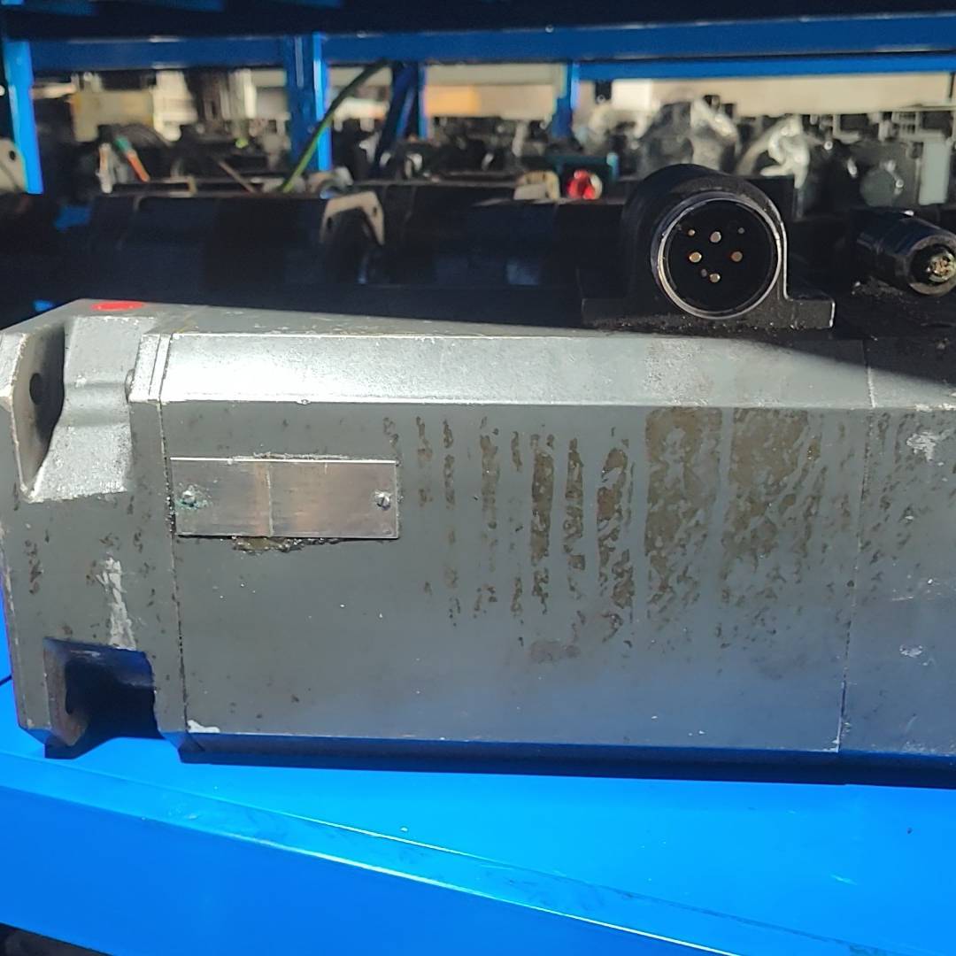 议价-1FT6086-1AF71-1AG1实物拍摄，拆机件。成色