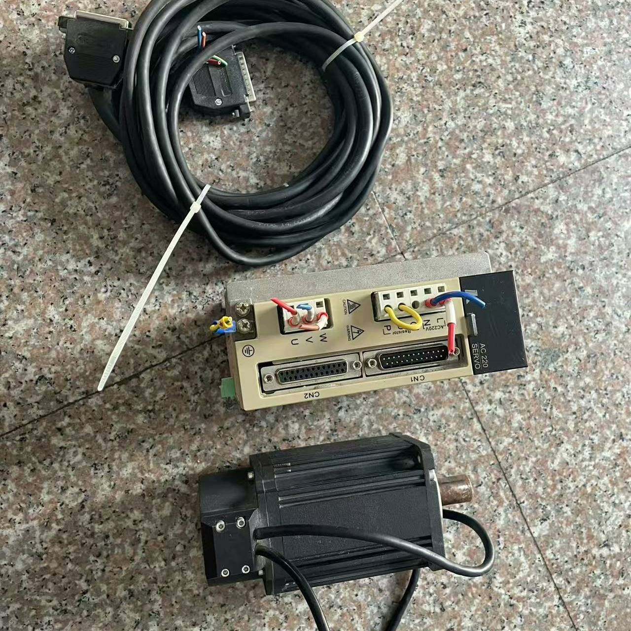 议价-七科驱动电机伺服套装SDD08NK8D 电机标签