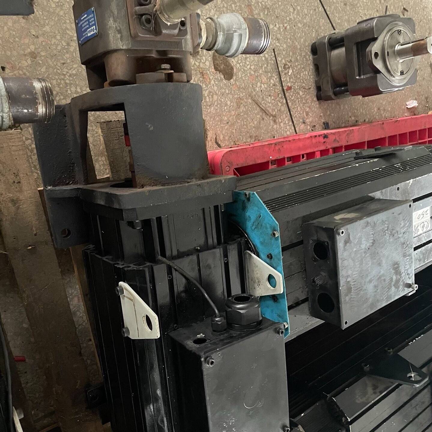 议价-18.5kw二手一套韵升电机，汇川驱动器，