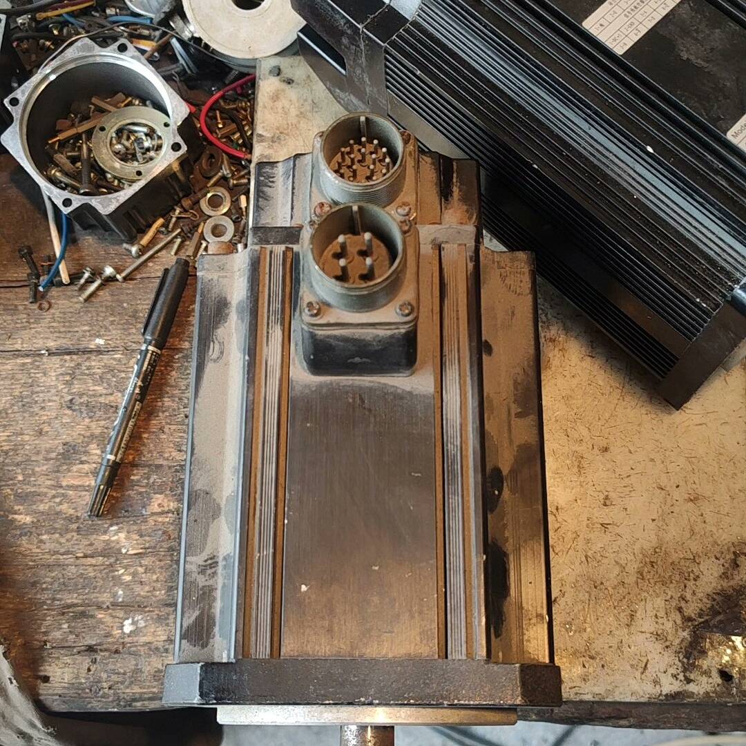 议价-ls伺服电机apm-se12mcn-cxs1