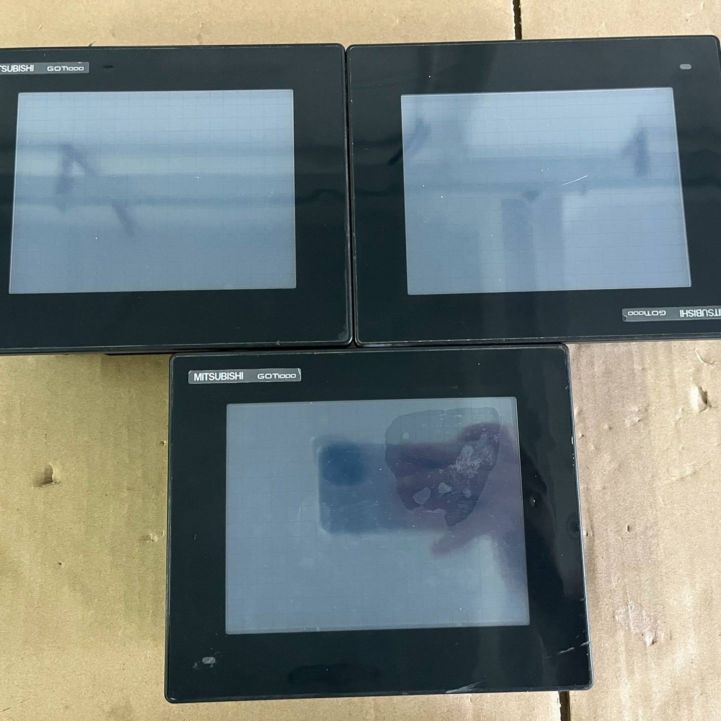 议价-三菱触摸屏   GT1055-QSBD-C，功能包好，成