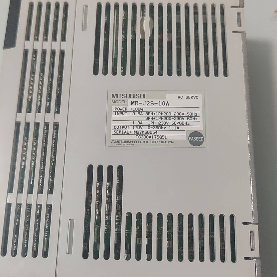 议价-三菱伺服驱动器，型号MR-J2S-10A