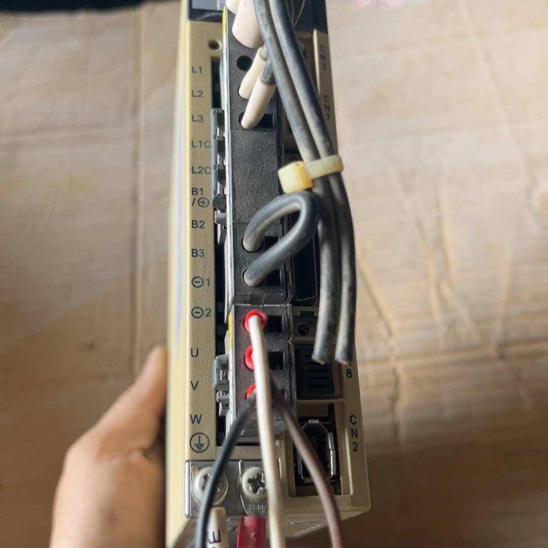 议价-拆机安川伺服驱动器400W，SGDV-2R8A01B0020