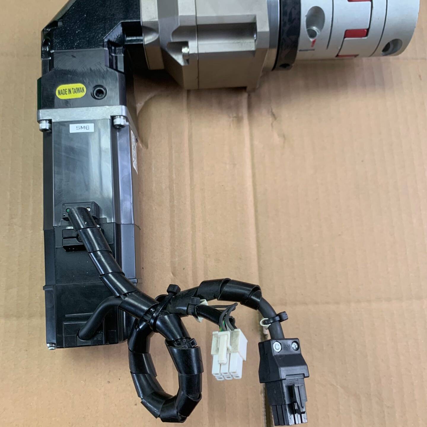 议价-三菱伺服电机HC-KFS43B 3AC129V400W