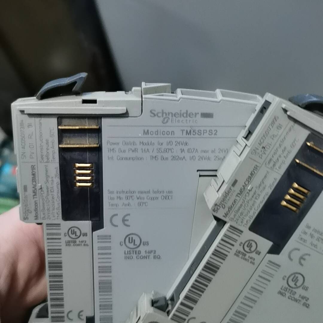 议价-施耐德 TM5SPS2    TM5SPS1  各一件  一