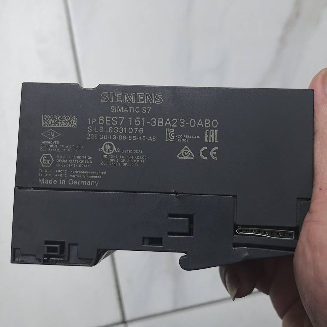 议价-6ES7 151-3BA23-0AB0实物图