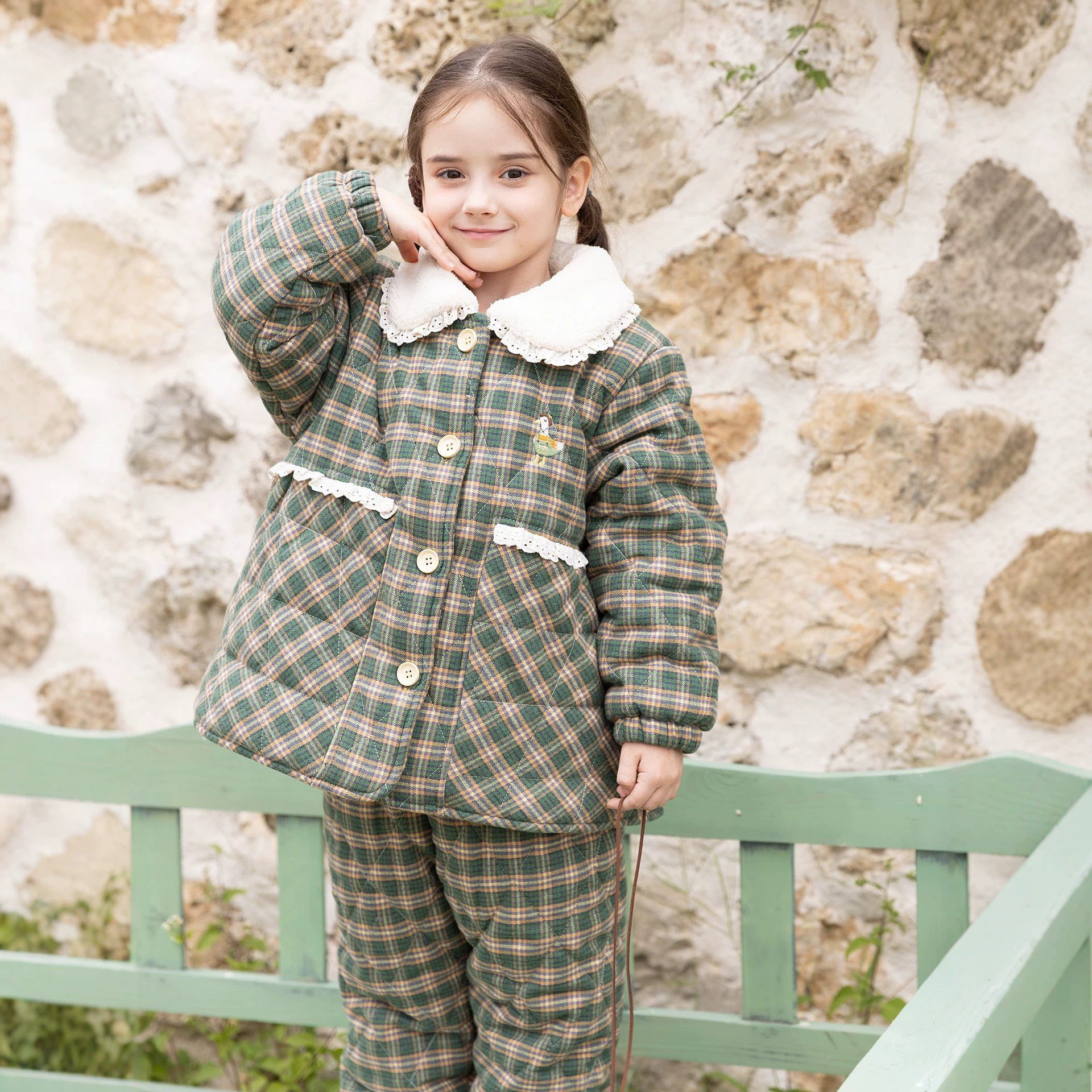 鱼飞云游梭织棉夹棉女童睡衣加棉服可外穿格子儿童冬季家居服套装