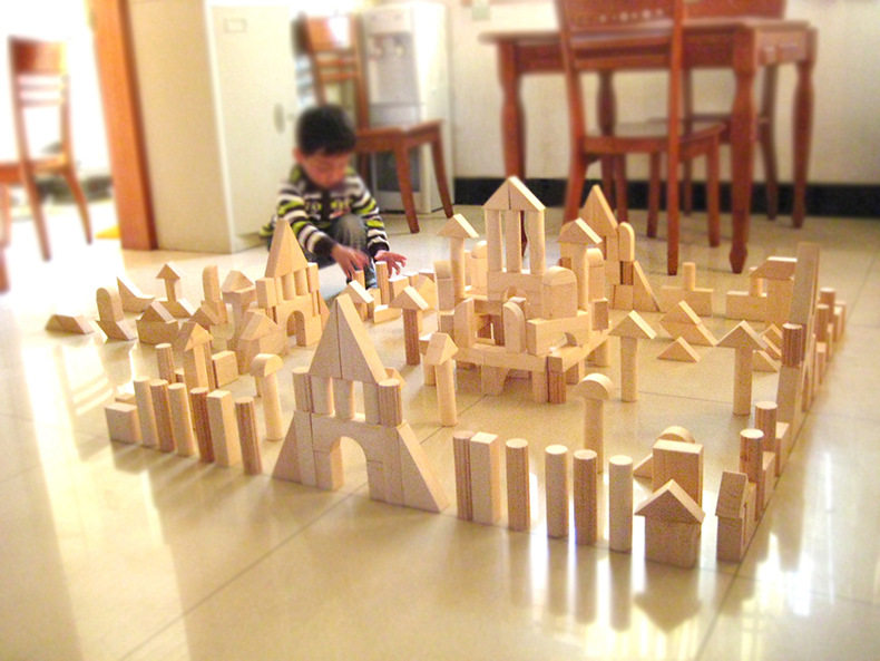 224片中型积木进口橡胶木幼儿园益智桌面建构清水积木幼教投标