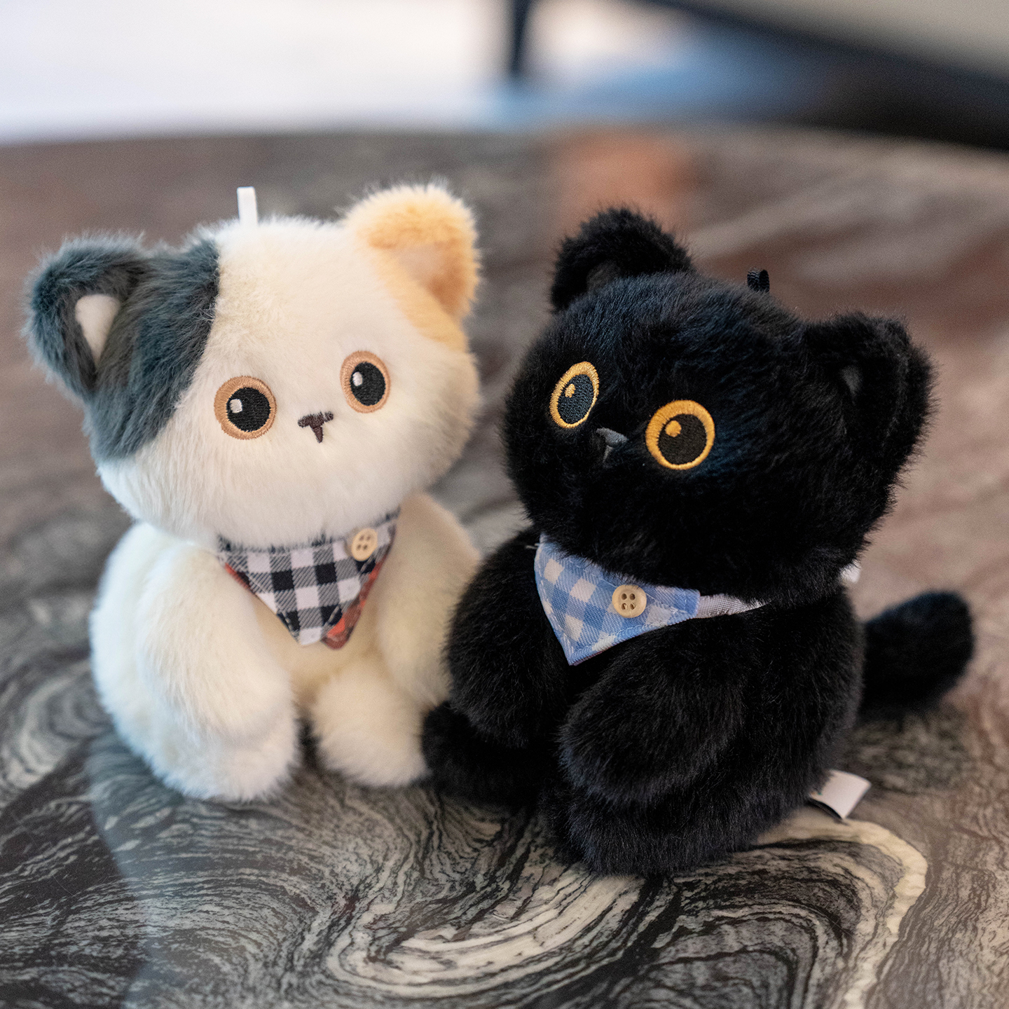 可爱猫咪电脑桌面伴侣娃毛绒挂件