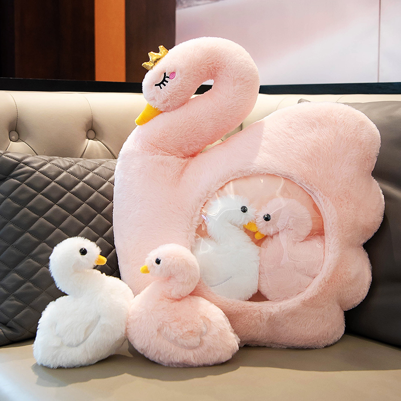 网红天鹅零食抱枕一大袋公仔玩偶