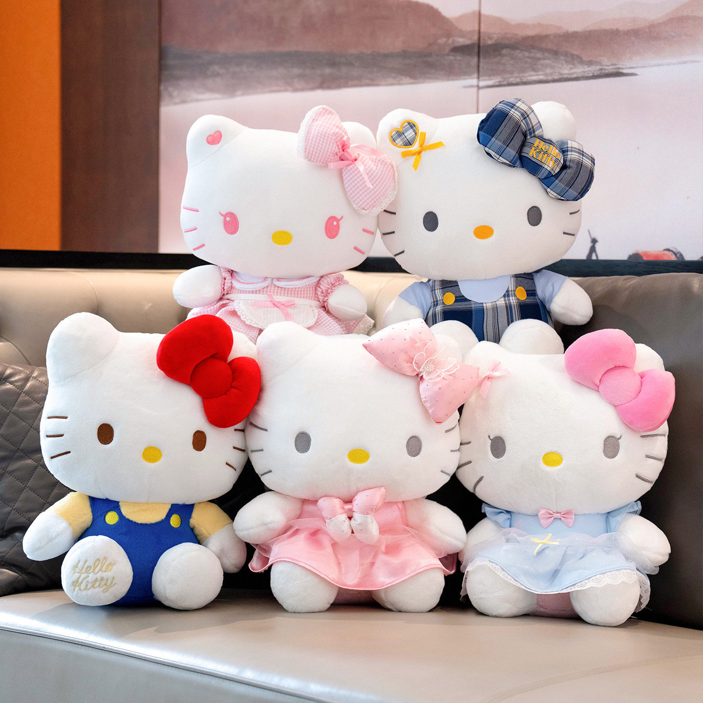 正版Hellokitty玩偶凯蒂猫毛绒玩具女生KT猫抱睡公仔娃娃生日礼物