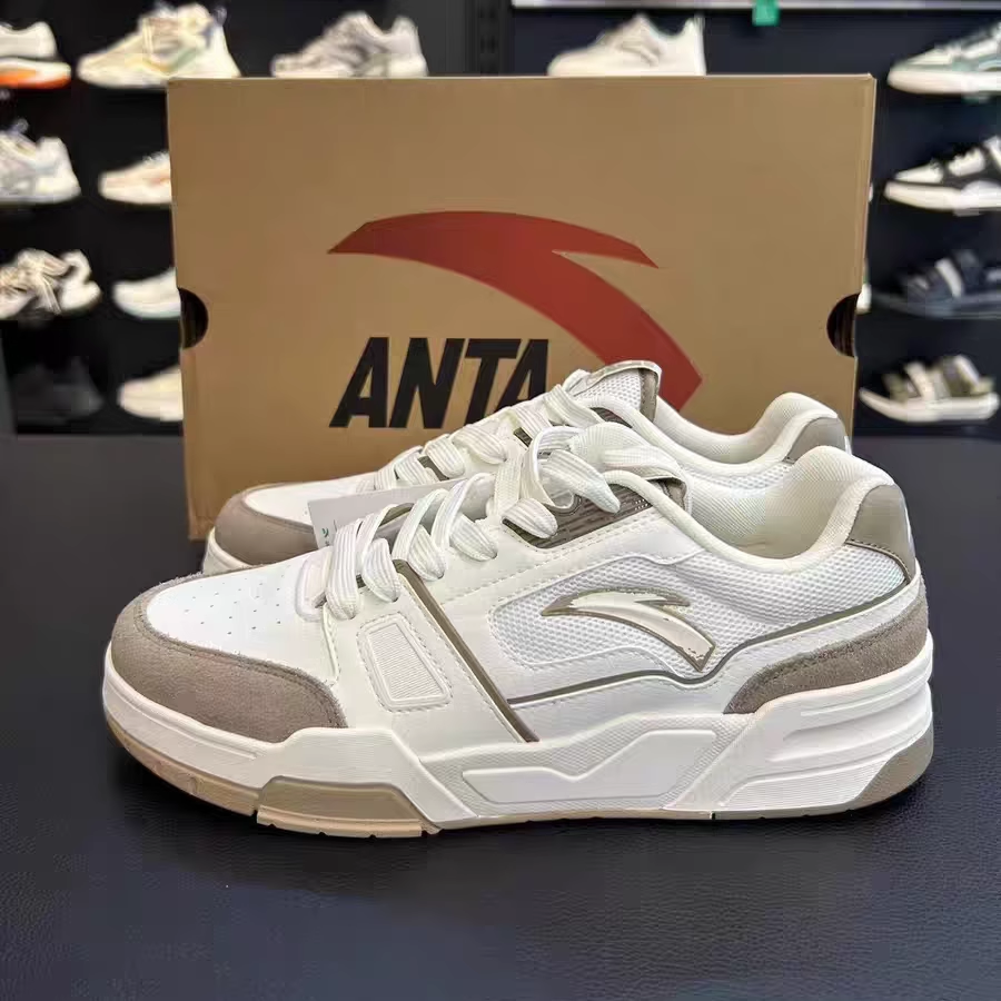 安踏烈焰板鞋男2024夏季新款经典低帮百搭超轻滑板鞋112428081