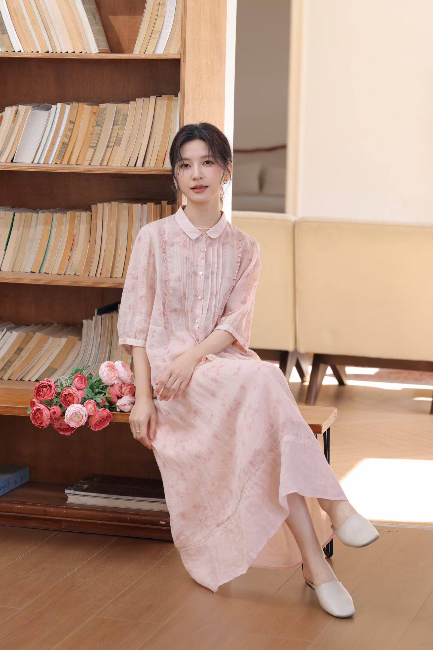 2026轻奢苎麻套装裙暗花纹高级小翻领压褶木耳边衬衫蕾丝拼接半裙