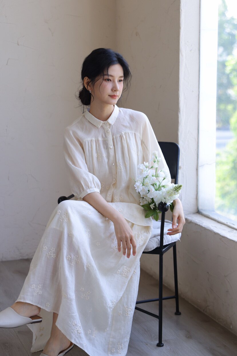 原创高端苎麻套裙小翻领刺绣仙女2026夏小众重工苎麻上衣+长半裙