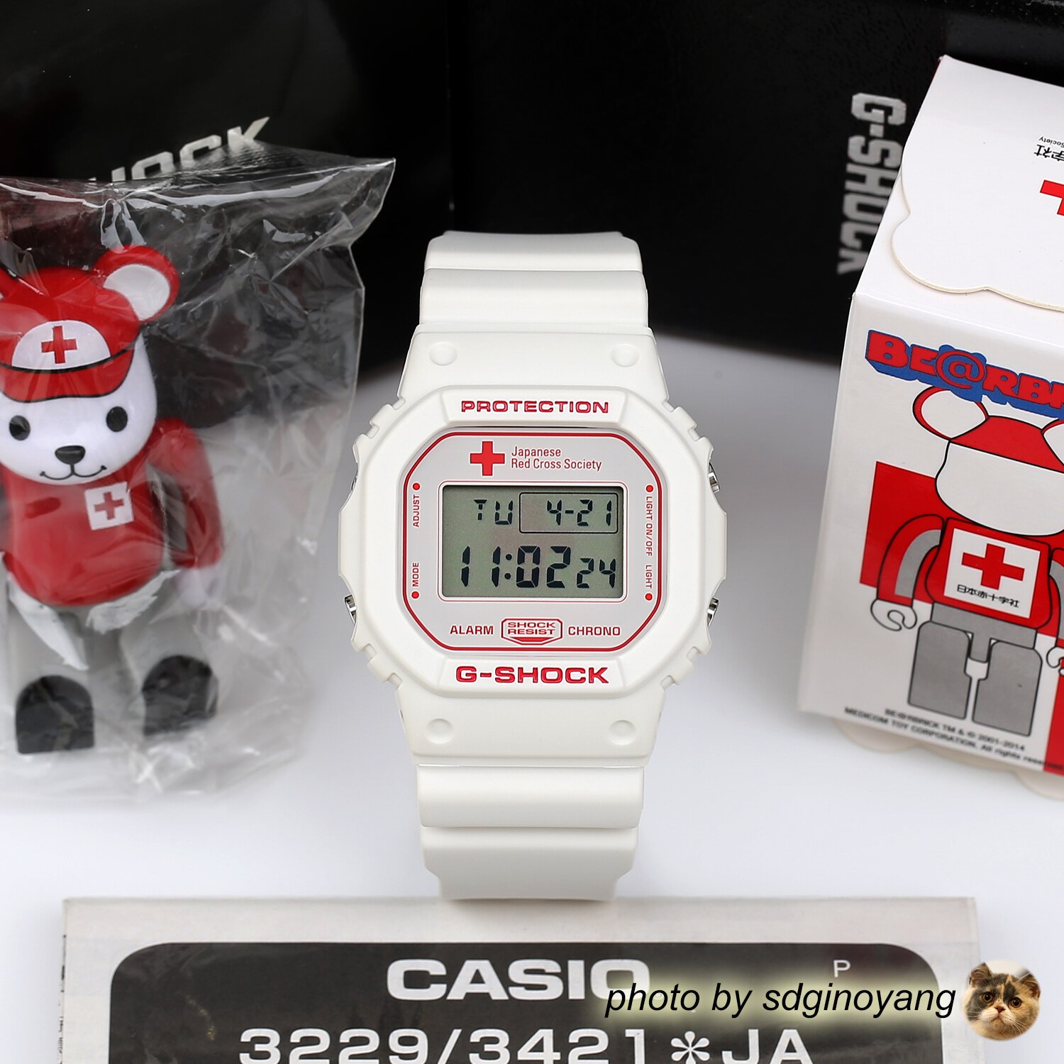 CASIO卡西欧G-SHOCK日本赤十字社140周年限定DW-5600方块全新现货