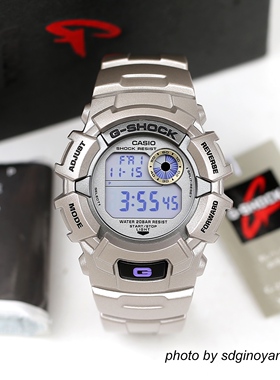 CASIO卡西欧G-SHOCK G-2110CG-8SJF紫色液晶金眼摩羯系列全新结束