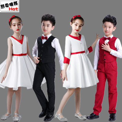 六一儿童大合唱团歌唱男演出服