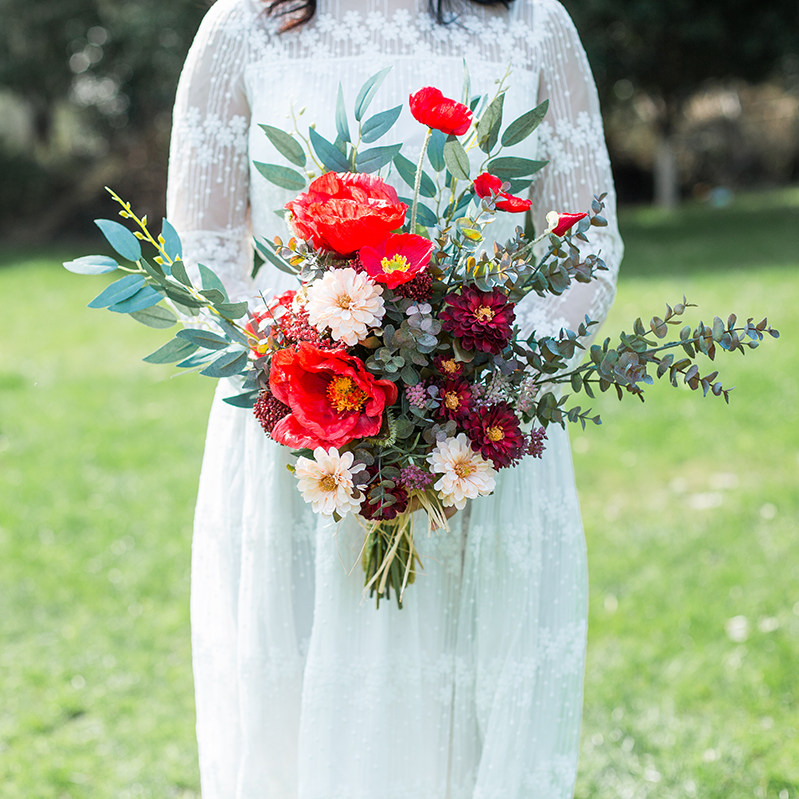 欧式复古森系婚礼仿真新娘手捧花婚纱摄影楼道具旅拍手拿花红色