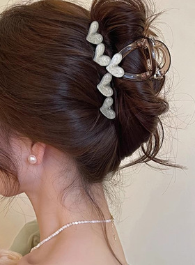 韩系清新爱心抓夹女新款高级感发夹后脑勺高端气质鲨鱼夹发饰