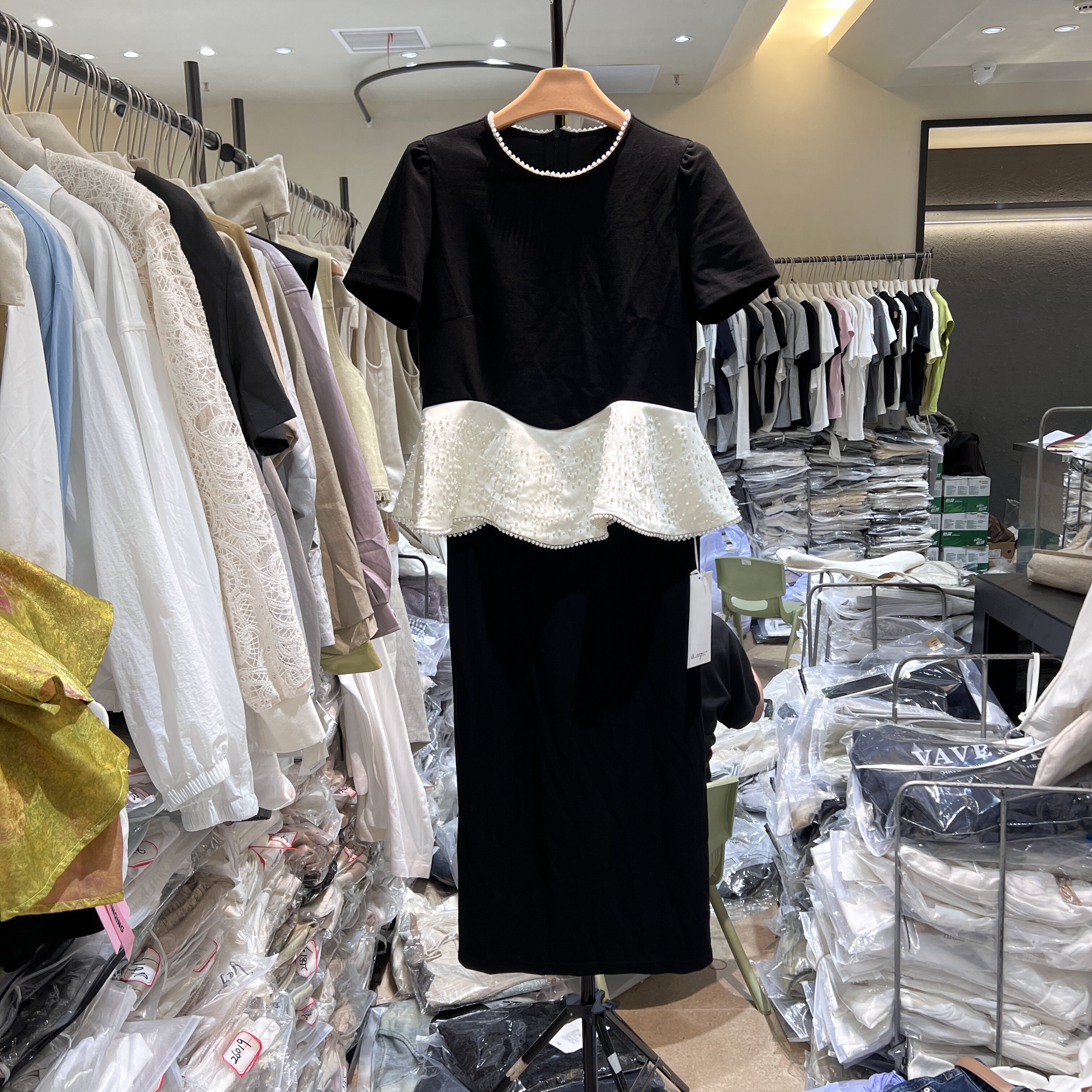 小香风黑色拼接时尚套装裙女欧货新款荷叶边短袖上衣半身裙两件套