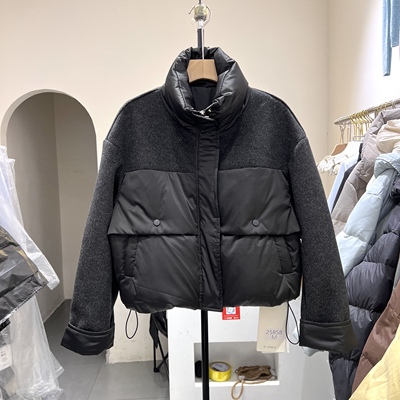 黑色立领短款羽绒服女25冬季新款小个子毛呢拼接白鸭绒外套25858