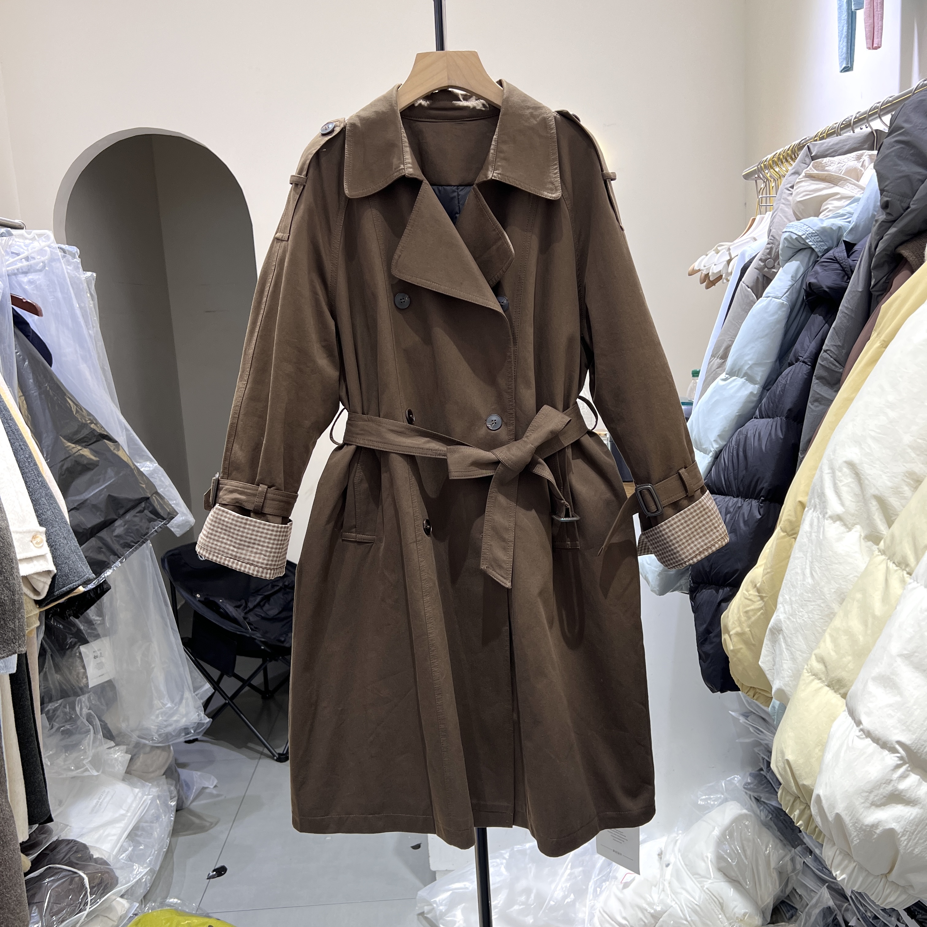 2025冬季新款时尚翻领双排扣长款羽绒服风衣外套女韩系大衣25131