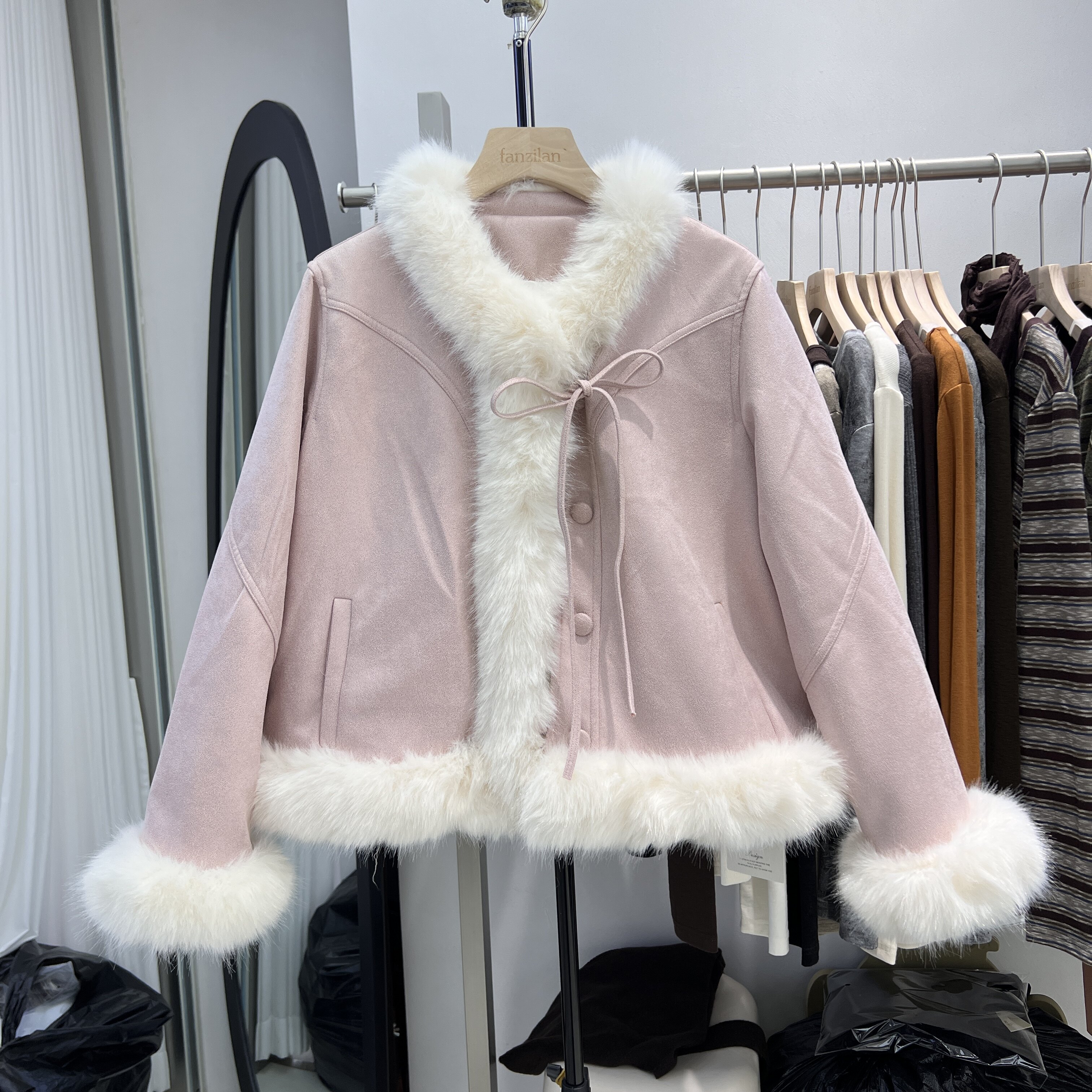 粉色甜美毛毛领拼接羽绒服女2026冬季新款法式流行白鸭绒外套大衣